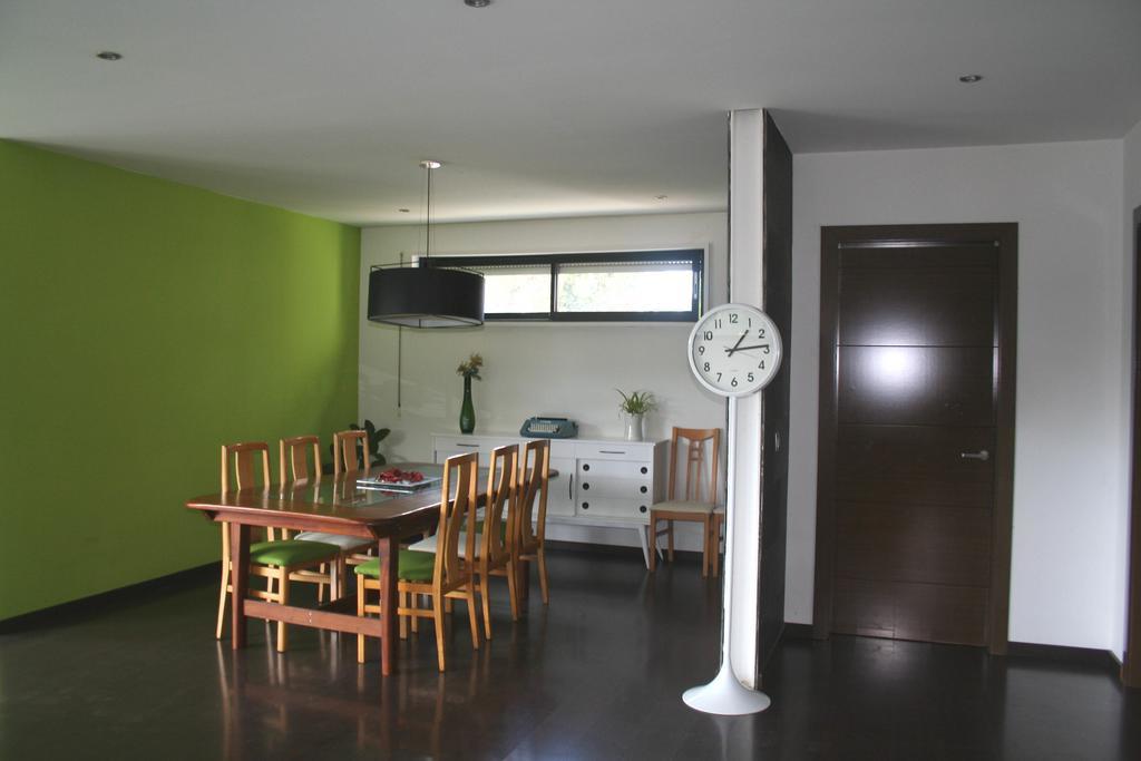 Casa Ceca De La Playa Y Barcelona, Con Piscina Climatizada Y Jacuzzi Villa Vallromanes Szoba fotó