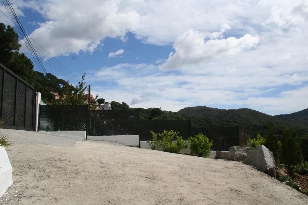 Casa Ceca De La Playa Y Barcelona, Con Piscina Climatizada Y Jacuzzi Villa Vallromanes Szoba fotó